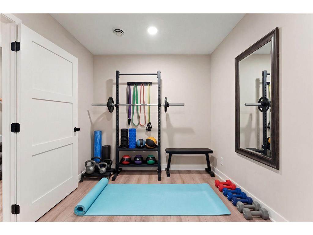 2450 County Road D W Roseville MN 55112 7015204 image30