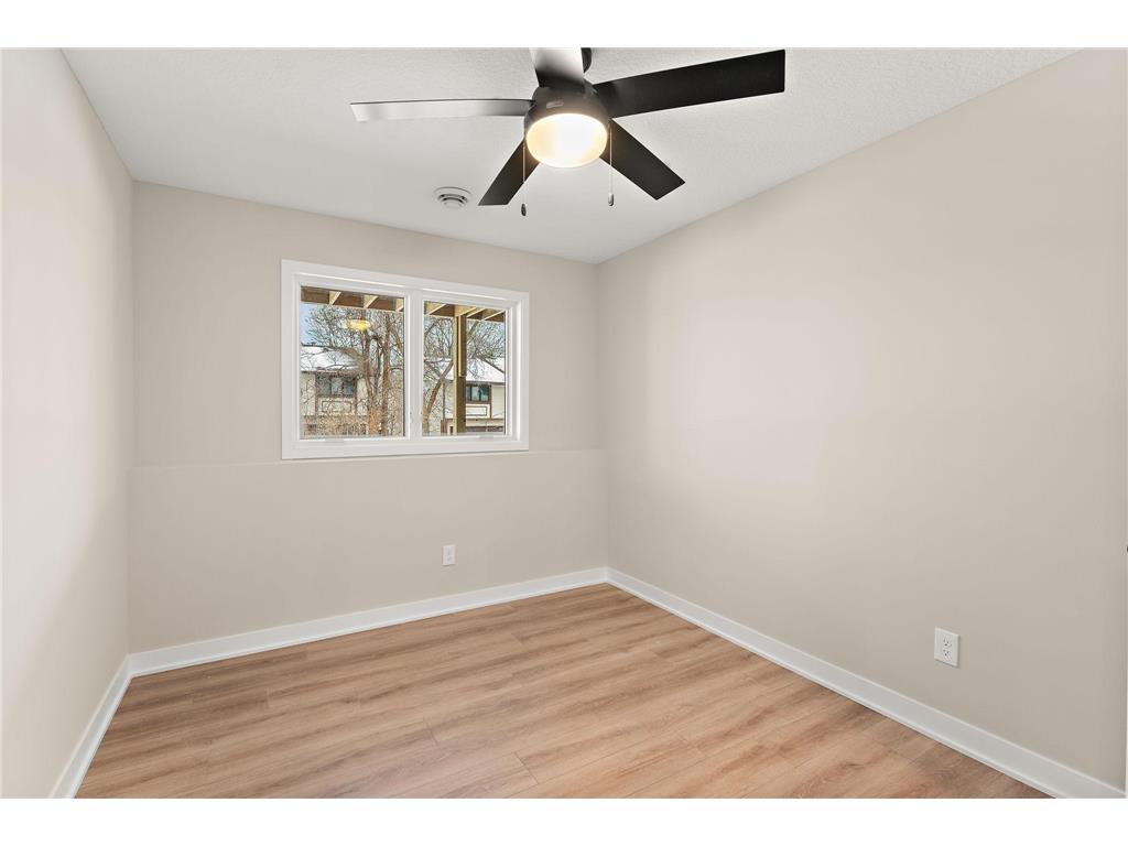 2450 County Road D W Roseville MN 55112 7015204 image32