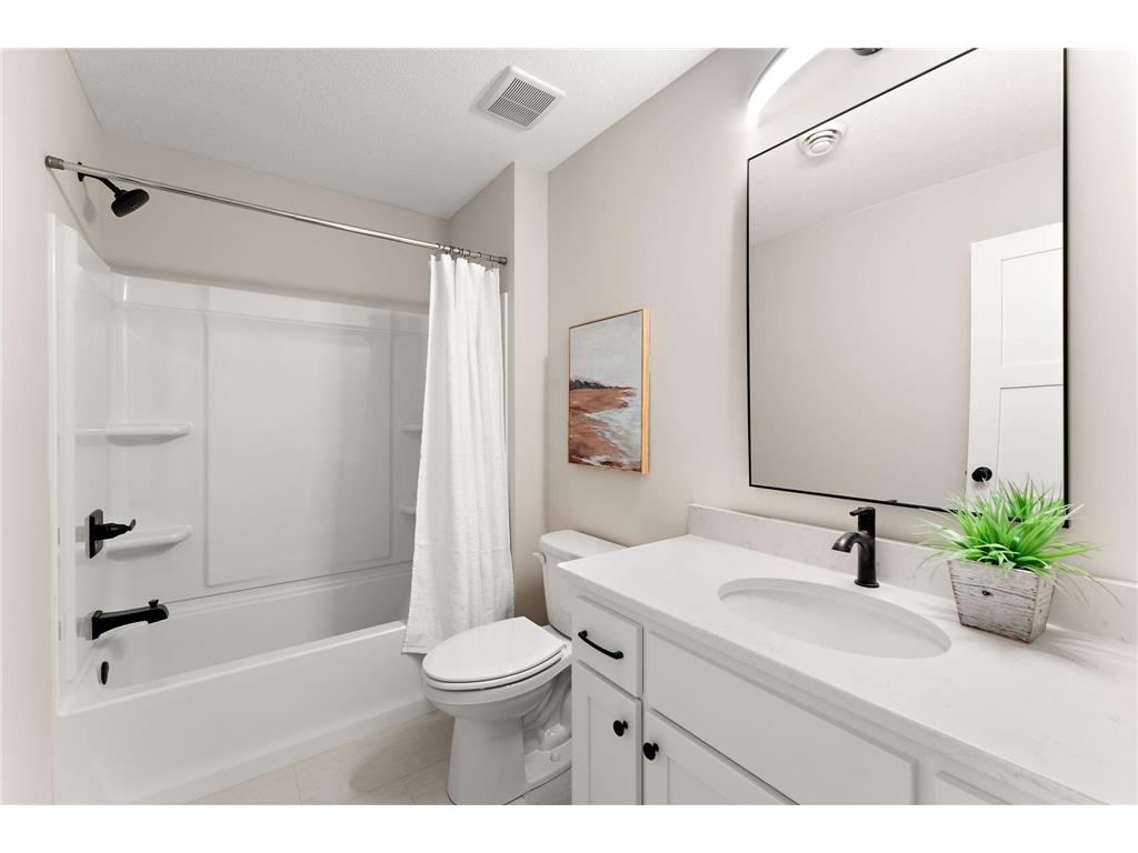 2450 County Road D W Roseville MN 55112 7015204 image36