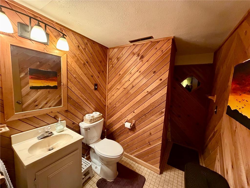 2450 Douglas Street Windom MN 56101 6816813 image34