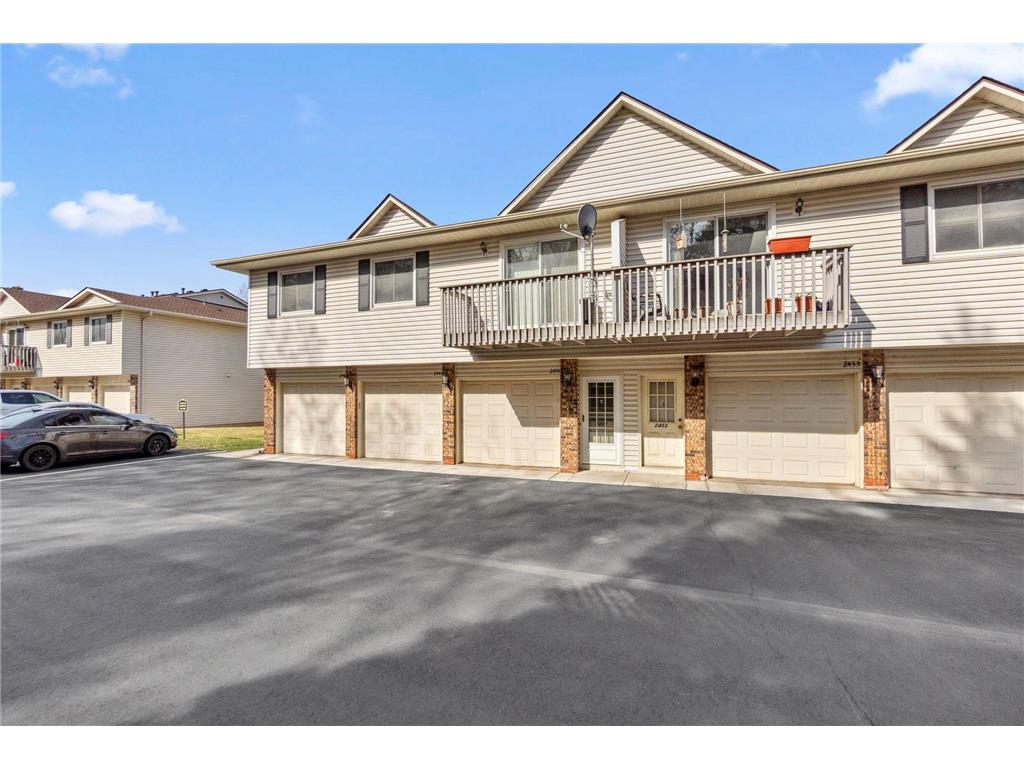 2451 Grenadier Avenue N Oakdale MN 55128 6680831 image1