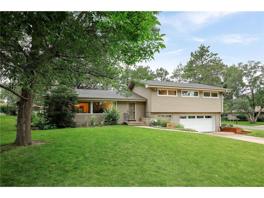 2451 Holton Street Roseville MN 55113 7063405 image3
