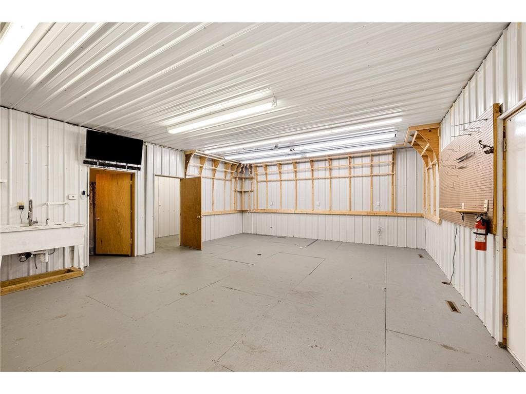 24515 Kent Avenue Morristown MN 55052 7105755 image50