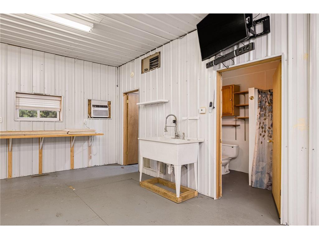 24515 Kent Avenue Morristown MN 55052 7105755 image51