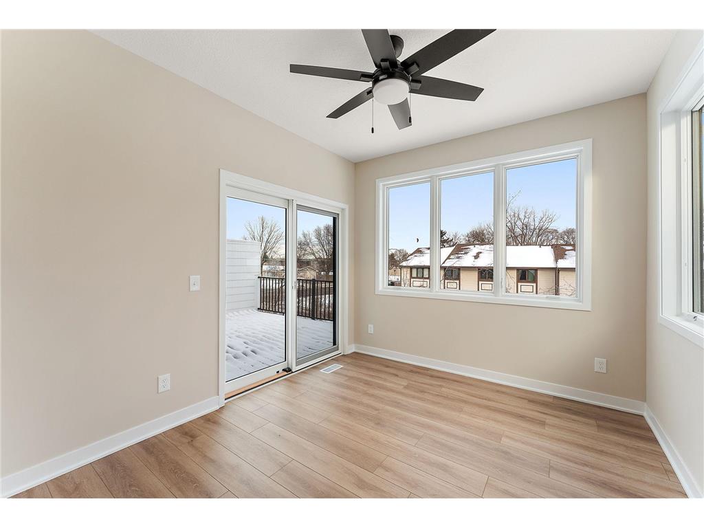 2452 County Road D W Roseville MN 55112 7015206 image10