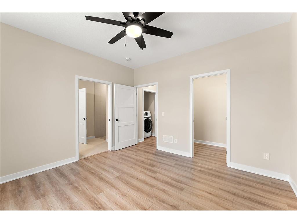 2452 County Road D W Roseville MN 55112 7015206 image14