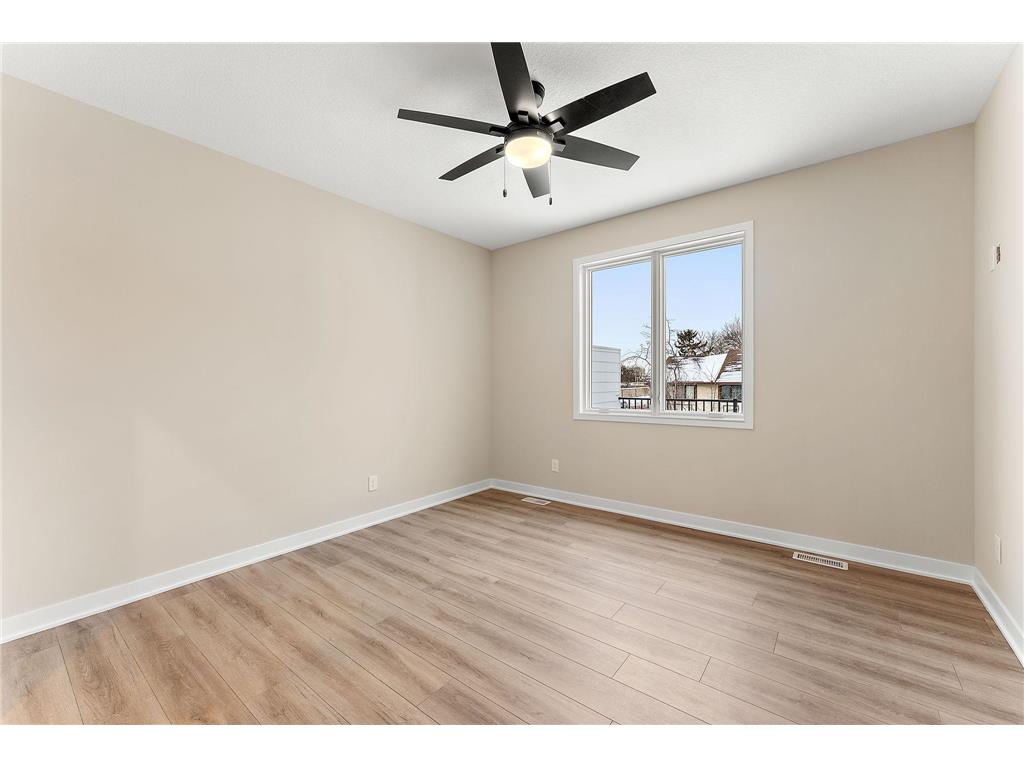 2452 County Road D W Roseville MN 55112 7015206 image15