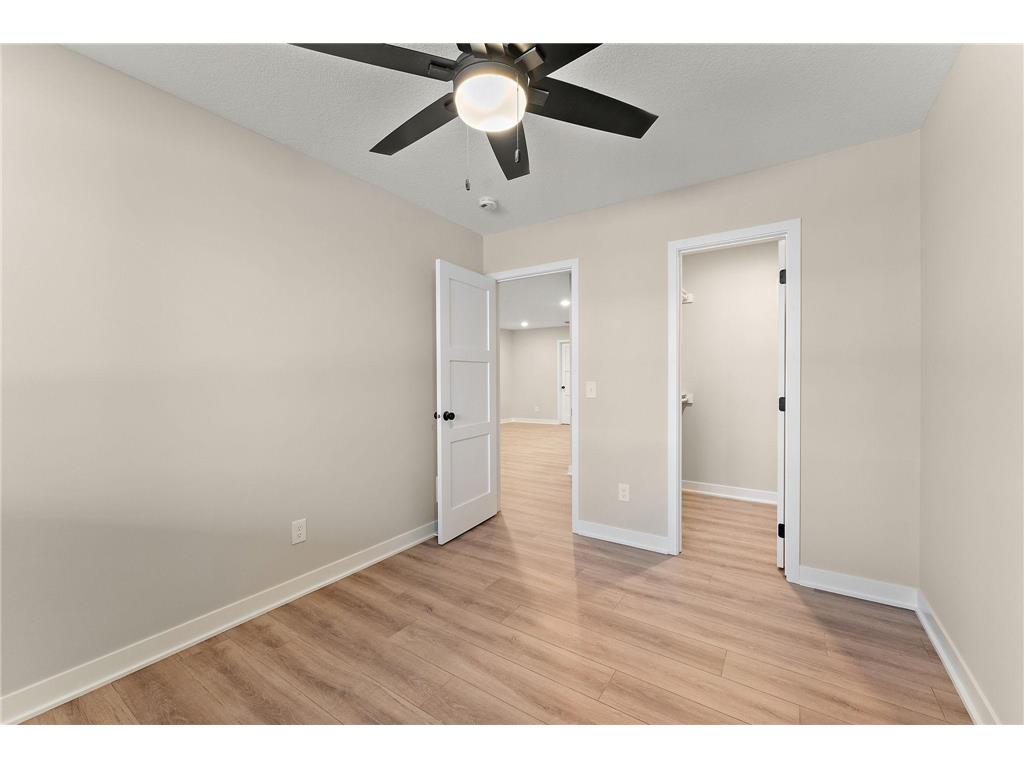 2452 County Road D W Roseville MN 55112 7015206 image28