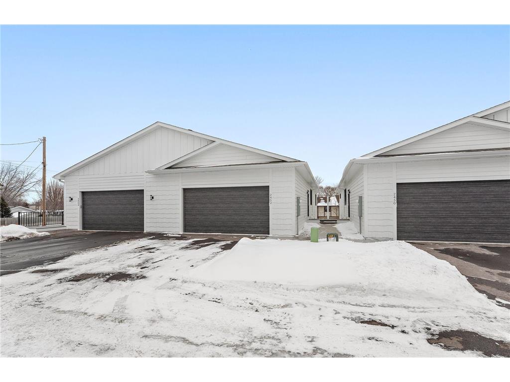 2452 County Road D W Roseville MN 55112 7015206 image30