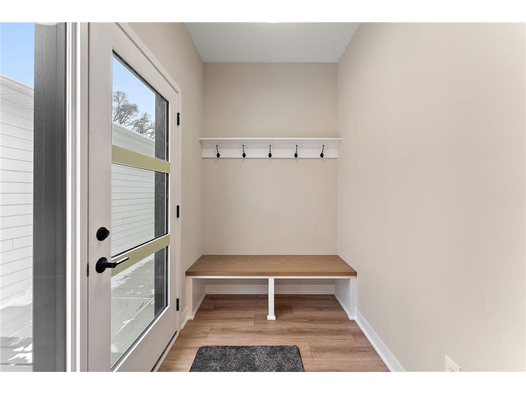 2452 County Road D W Roseville MN 55112 7015206 image9