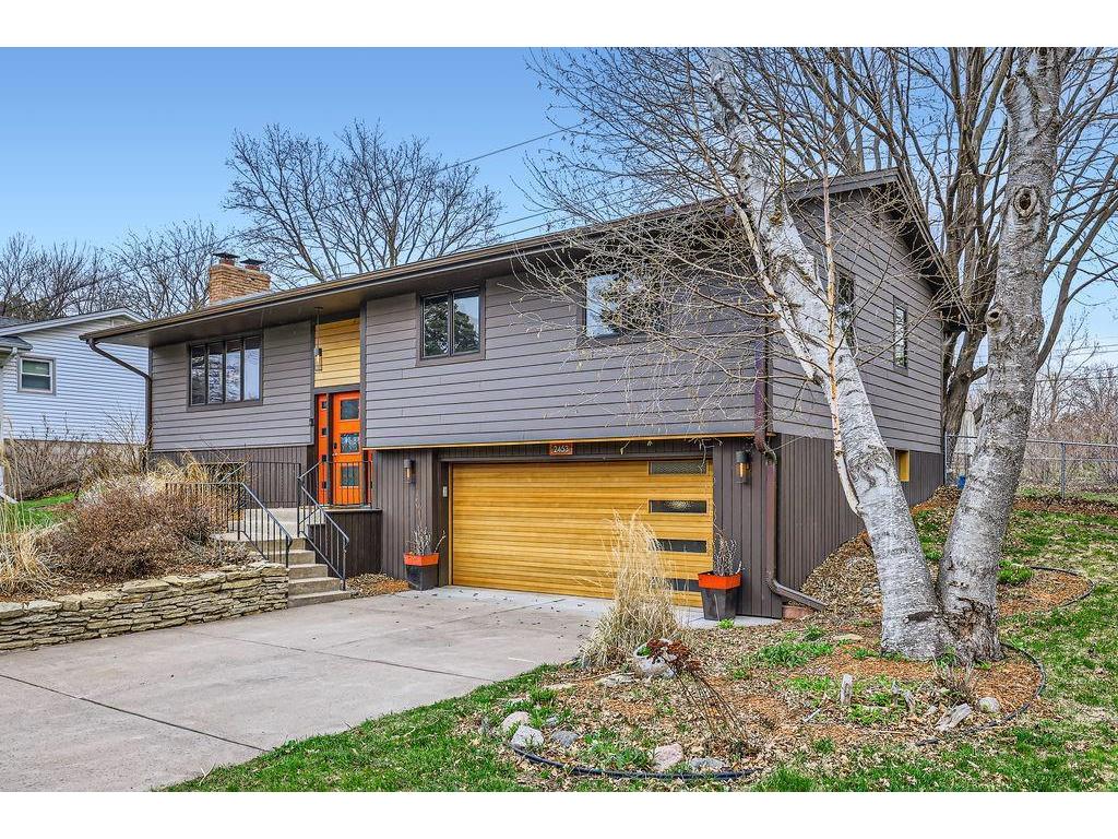 2453 Brenner Street Roseville MN 55113 6710202 image1