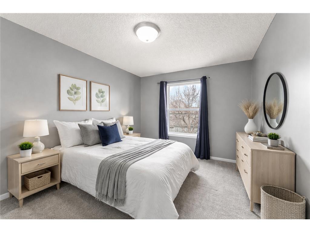 2454 Sandstone Place Woodbury MN 55129 7042924 image36