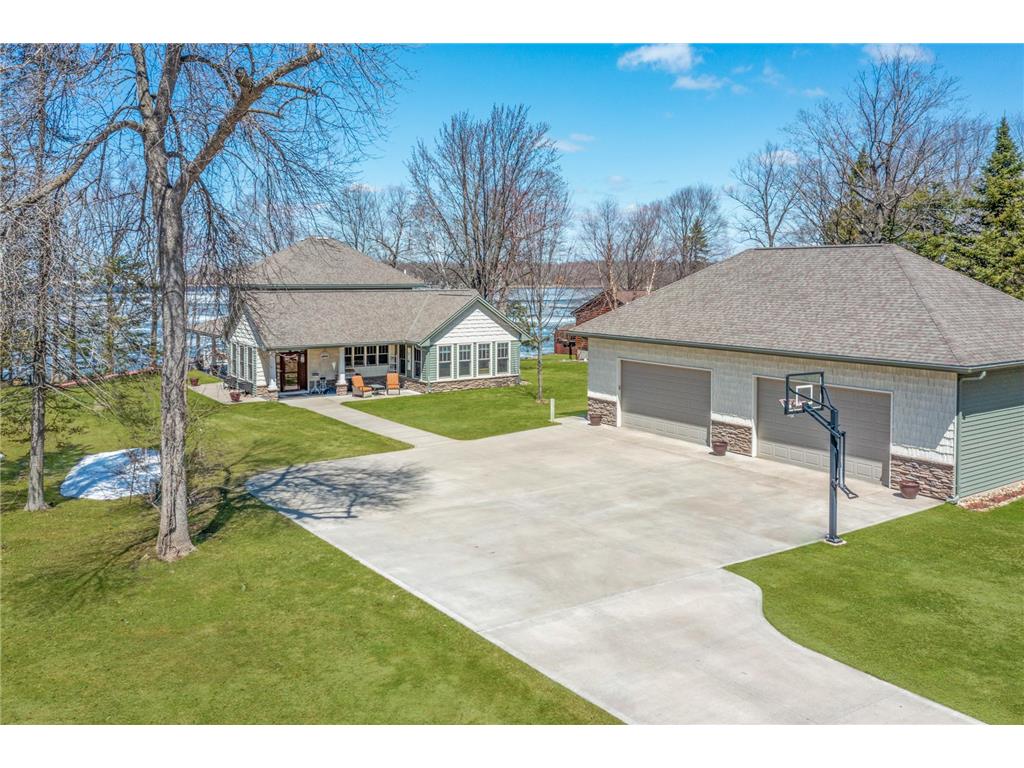2455 Lake Shore Boulevard Wahkon MN 56386 - Mille Lacs Lake 6361564 image1