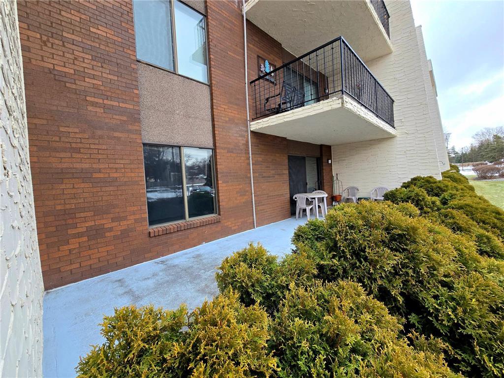 2455 Londin Lane E #117 Maplewood MN 55119 7009398 image15