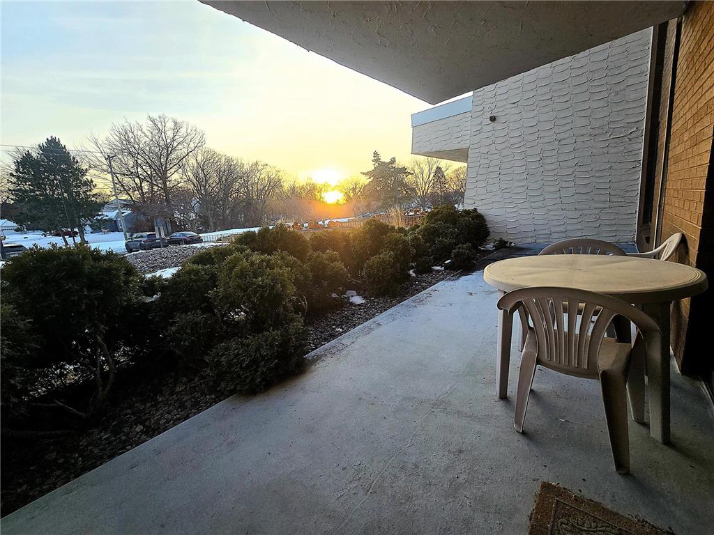 2455 Londin Lane E #117 Maplewood MN 55119 7009398 image17