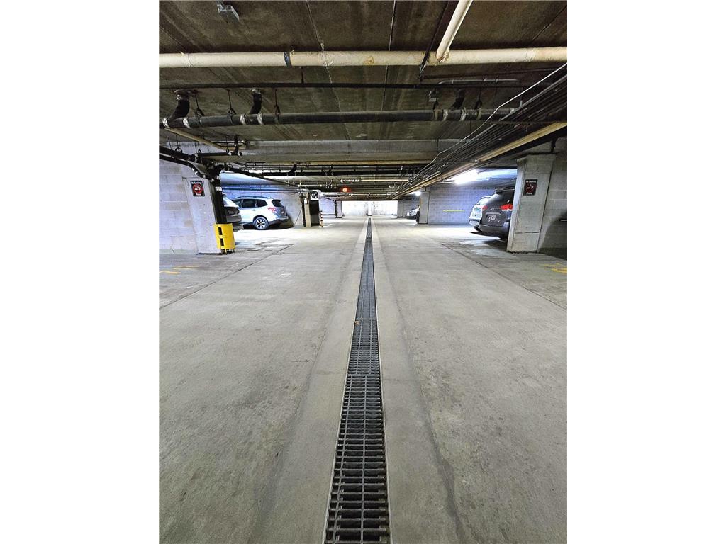 2455 Londin Lane E #117 Maplewood MN 55119 7009398 image26