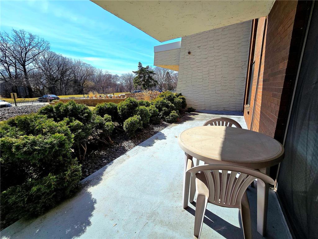2455 Londin Lane E #117 Maplewood MN 55119 7067393 image14