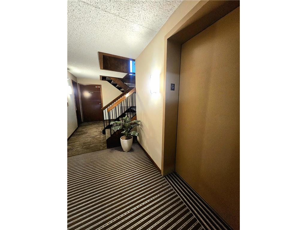 2455 Londin Lane E #117 Maplewood MN 55119 7067393 image31
