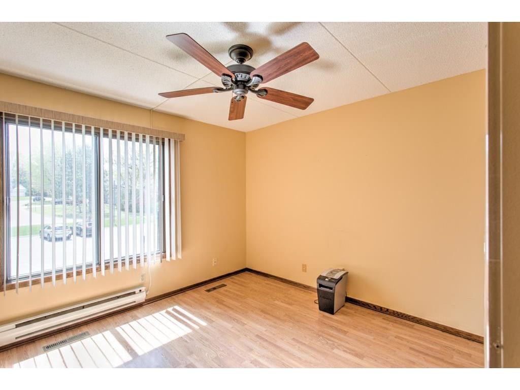 2455 Londin Lane E #219 Maplewood MN 55119 7072501 image19