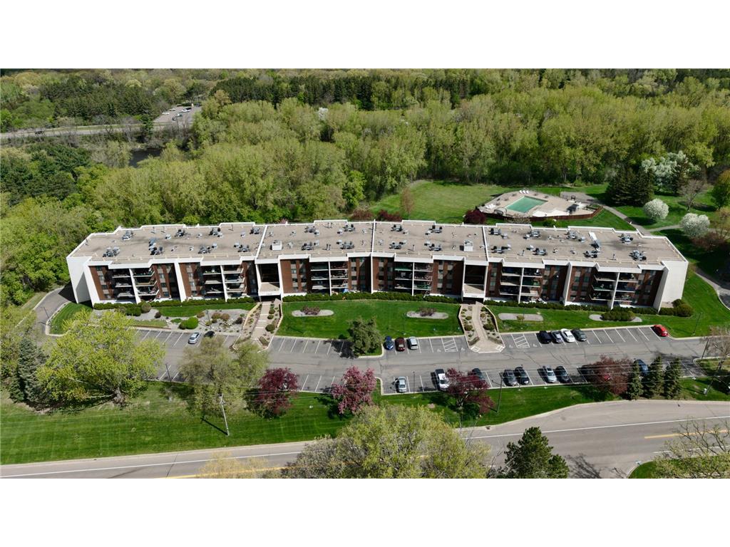 2455 Londin Lane E #219 Maplewood MN 55119 7072501 image2