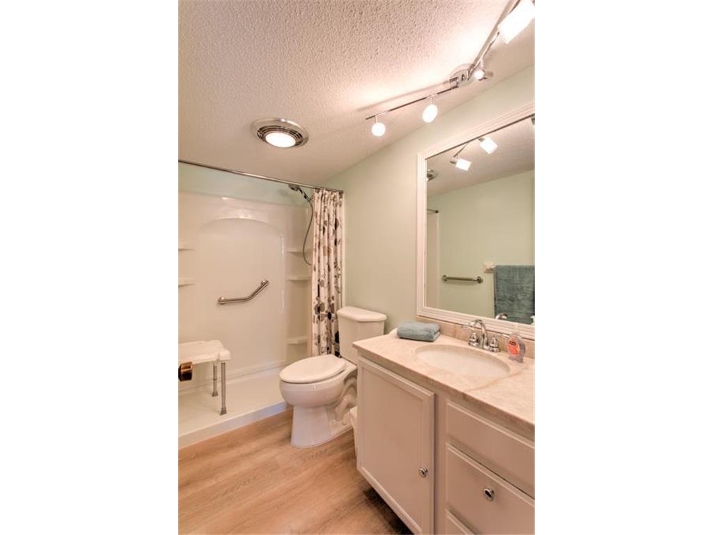 2455 Londin Lane E #219 Maplewood MN 55119 7072501 image24