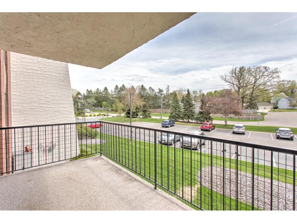 2455 Londin Lane E #219 Maplewood MN 55119 7072501 image8