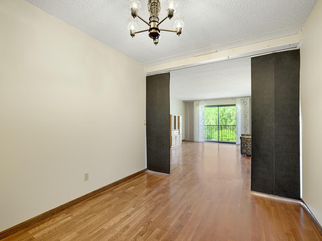 2455 Londin Lane E #322 Maplewood MN 55119 7069837 image11