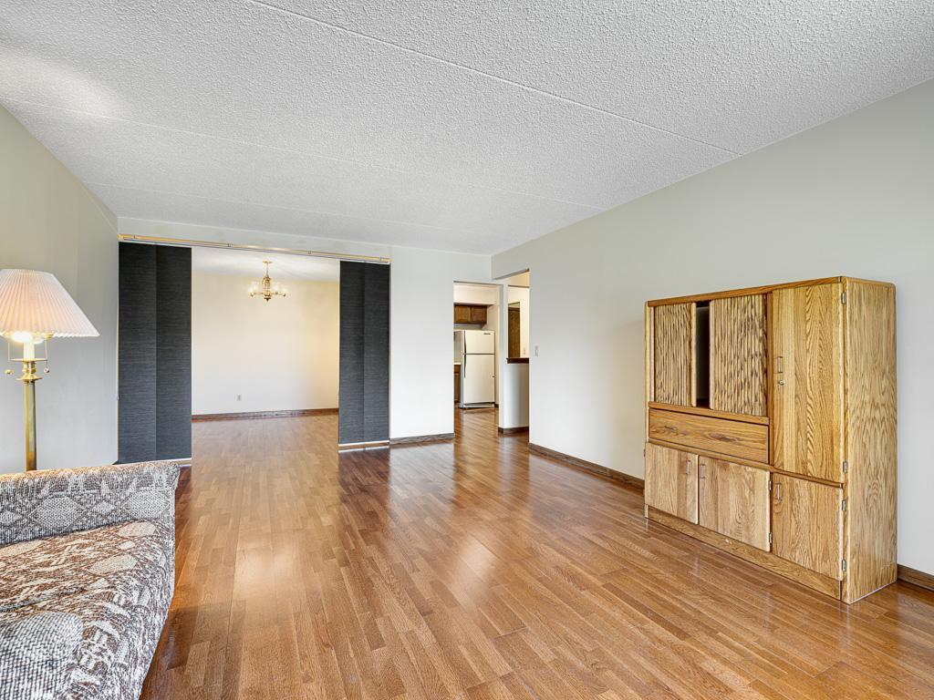 2455 Londin Lane E #322 Maplewood MN 55119 7069837 image5