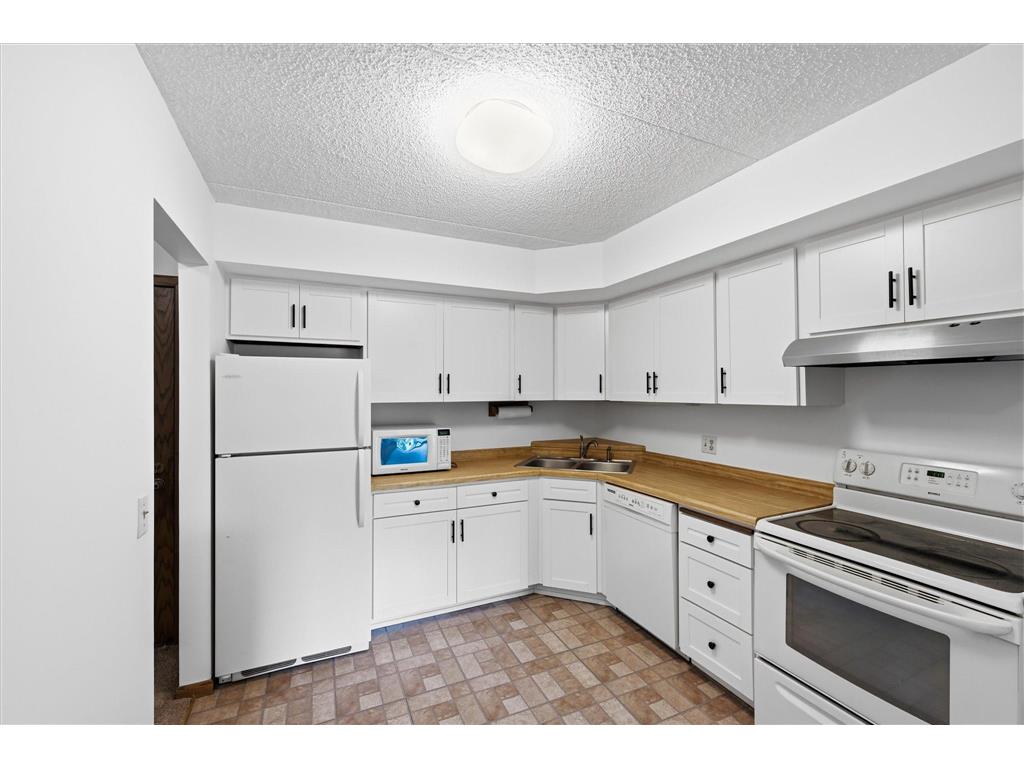 2455 Londin Lane E #417 Maplewood MN 55119 7109367 image1