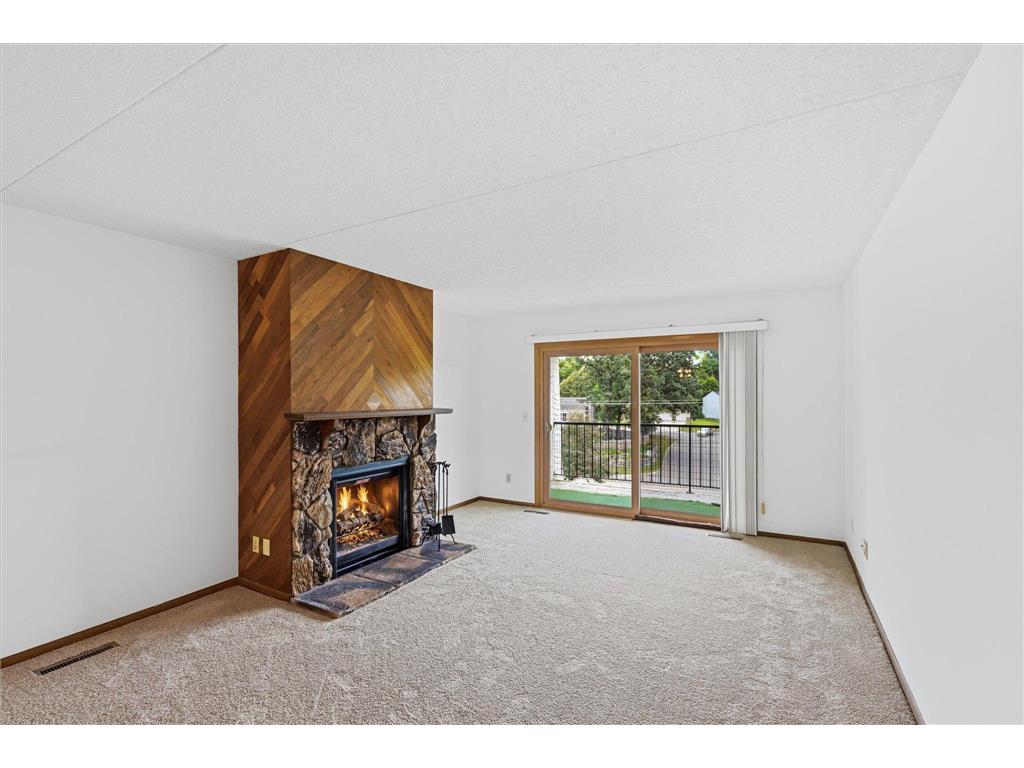 2455 Londin Lane E #417 Maplewood MN 55119 7109367 image4