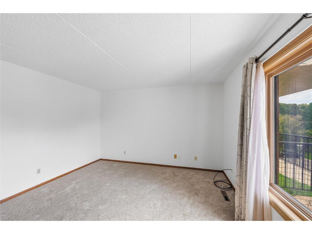 2455 Londin Lane E #417 Maplewood MN 55119 7109367 image7