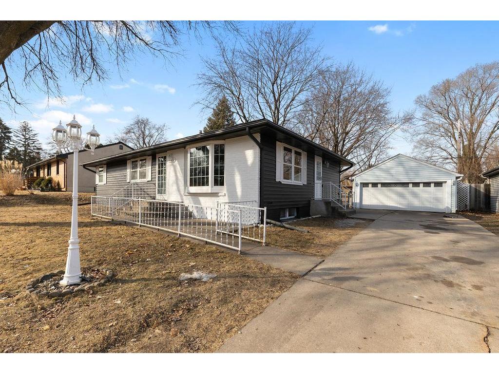 2457 Churchill Street Roseville MN 55113 6680316 image1