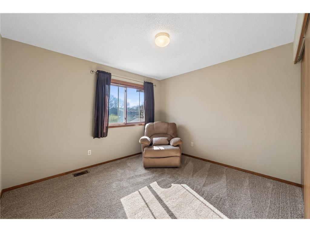 2457 Crestwood Drive North Saint Paul MN 55109 7042959 image13