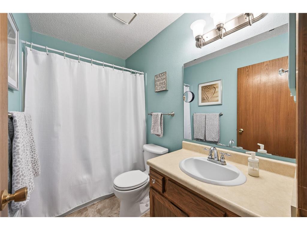 2457 Crestwood Drive North Saint Paul MN 55109 7042959 image14