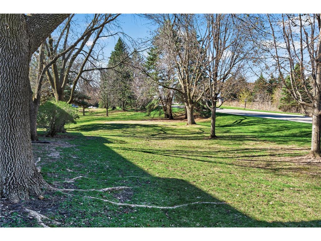 2457 Crestwood Drive North Saint Paul MN 55109 7042959 image19