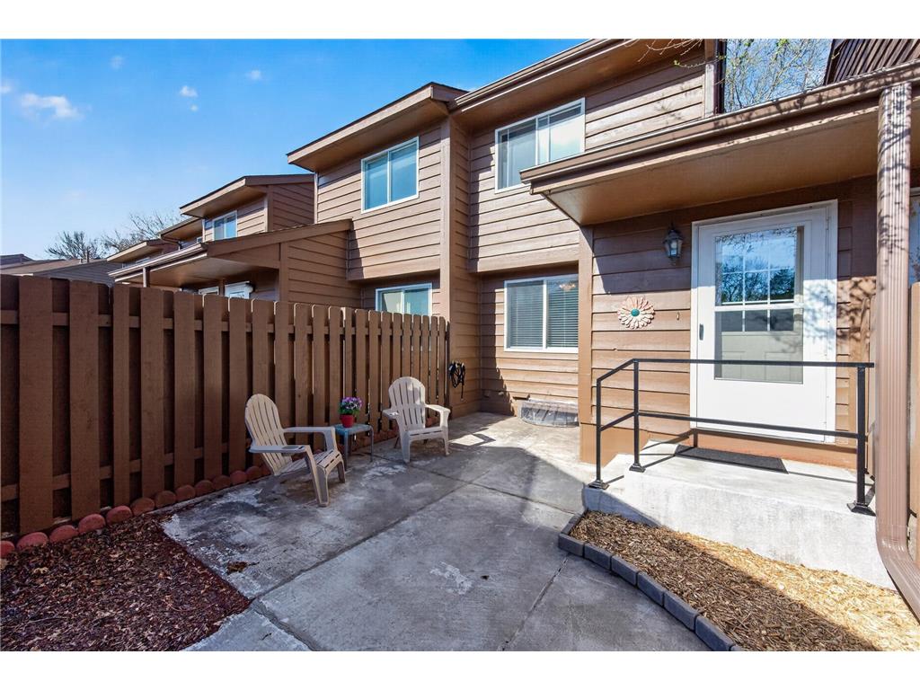 2457 Crestwood Drive North Saint Paul MN 55109 7042959 image2