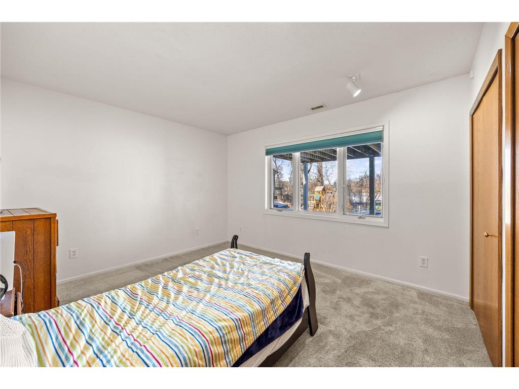 2457 Dianna Lane Little Canada MN 55117 - Gervais 7043343 image38