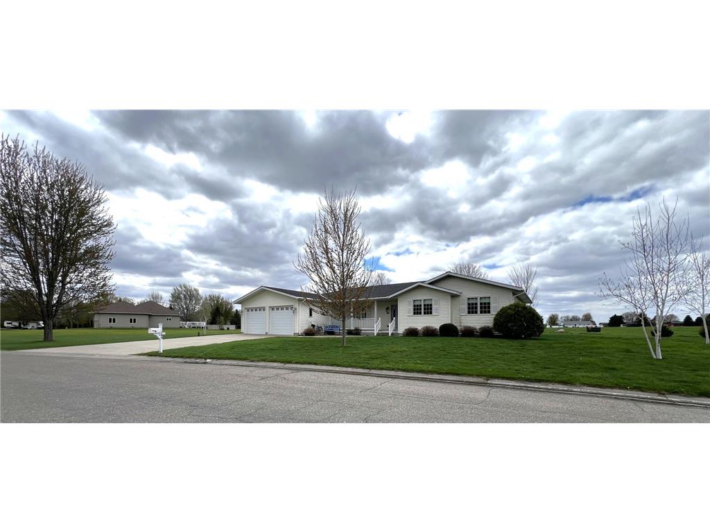 246 E Skyline Drive Granite Falls MN 56241 7070026 image3
