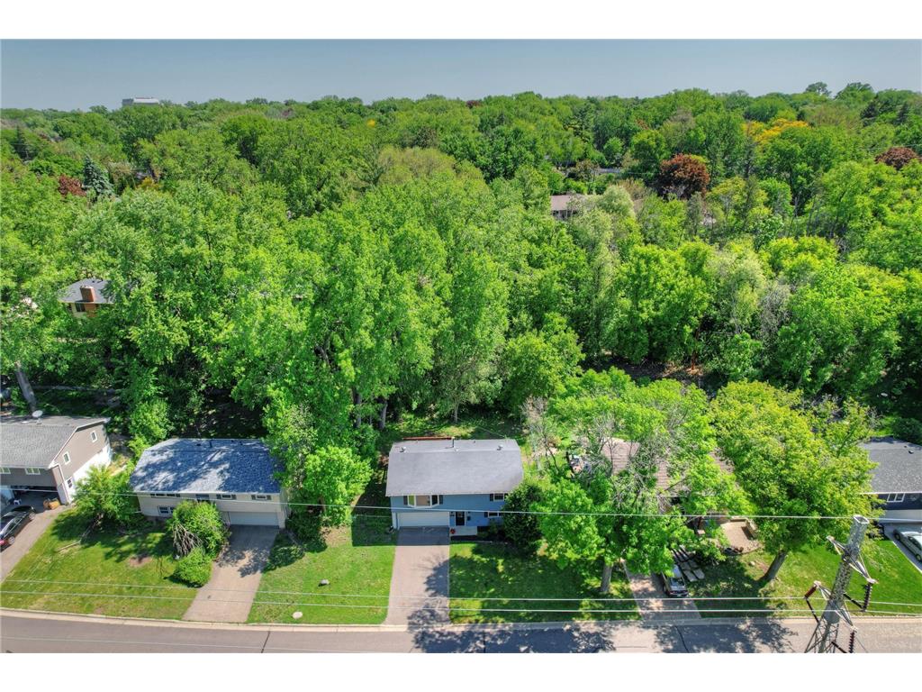 2460 Kewanee Way Golden Valley MN 55422 7079981 image1