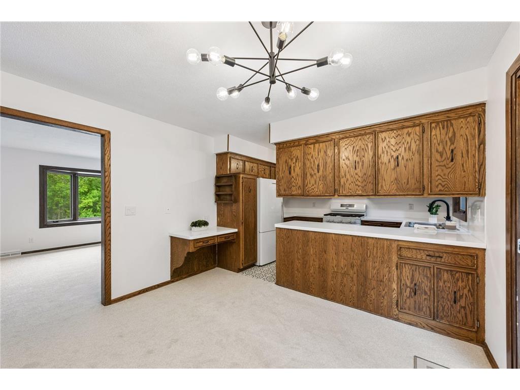 2460 Kewanee Way Golden Valley MN 55422 7079981 image20