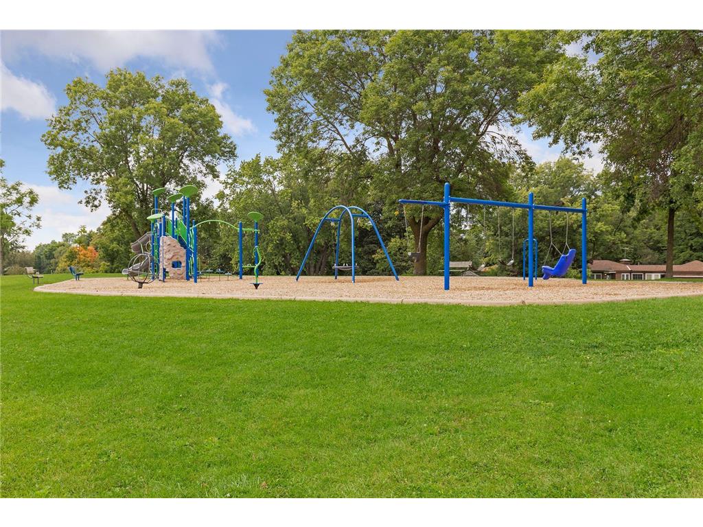 2460 Kewanee Way Golden Valley MN 55422 7079981 image56