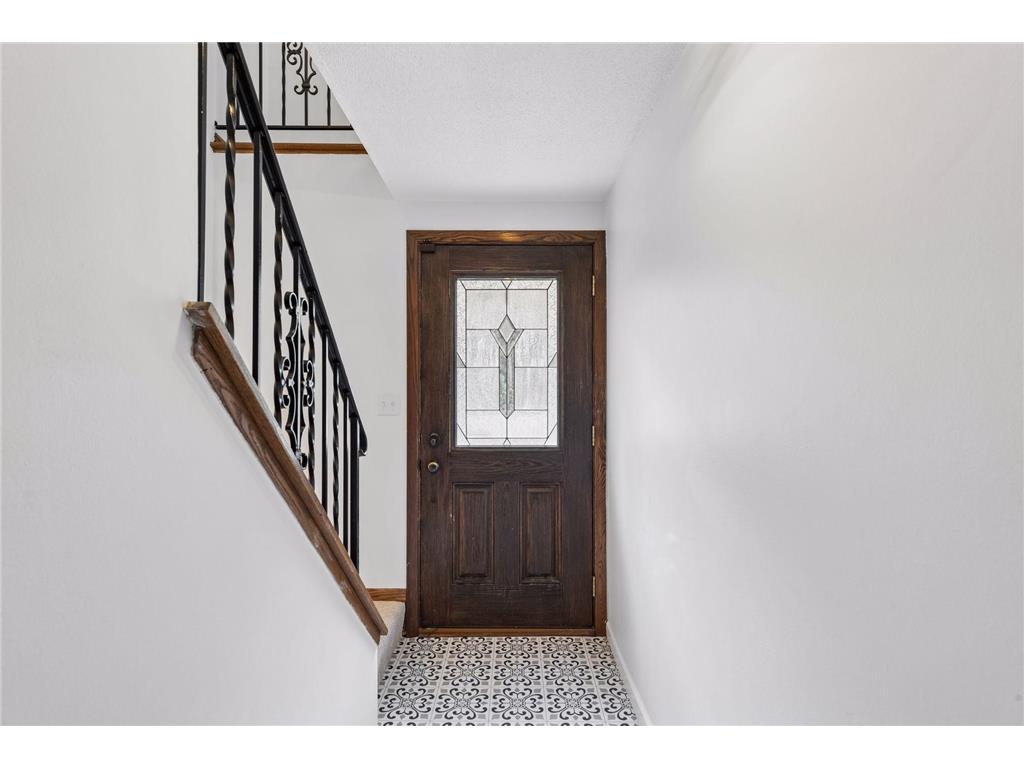 2460 Kewanee Way Golden Valley MN 55422 7079981 image7
