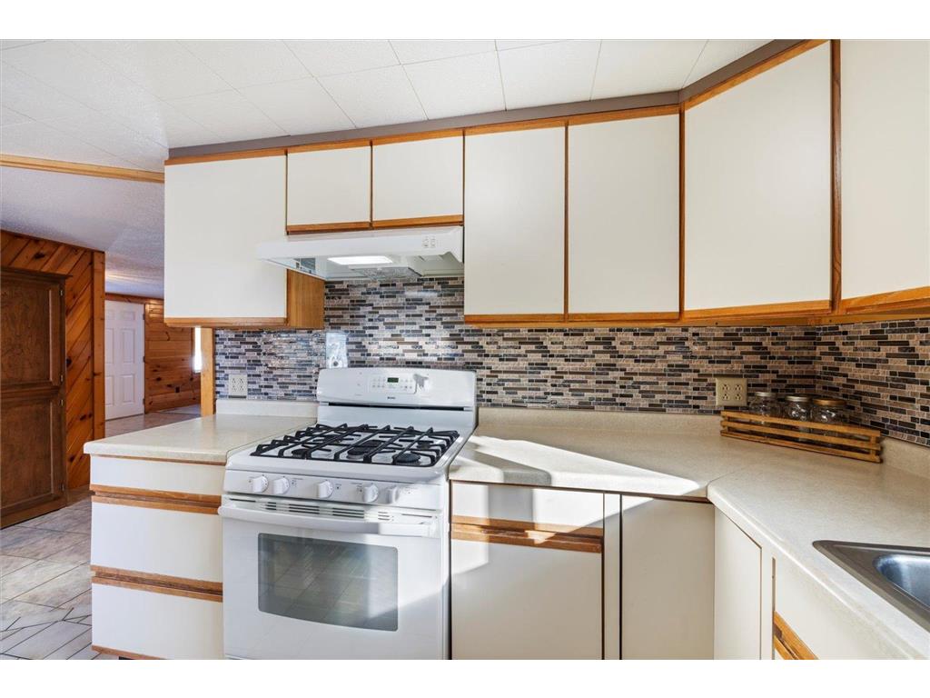 24621 E Long Lake Road Bigfork MN 56628 - Long Lake 7018118 image10