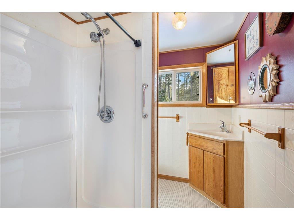 24621 E Long Lake Road Bigfork MN 56628 - Long Lake 7018118 image19