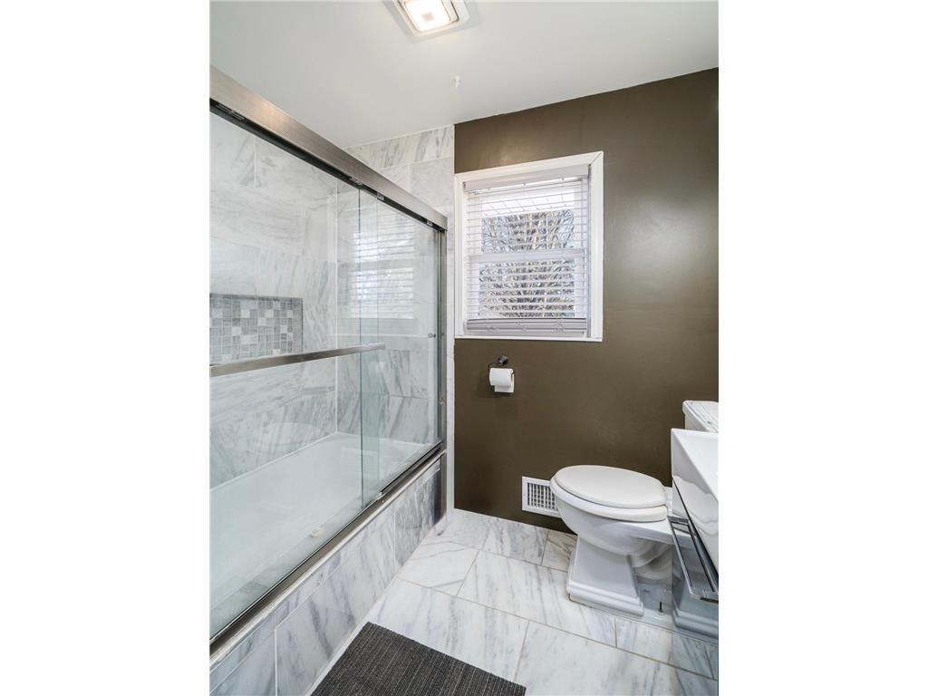 2463 Silver Lake Road NW New Brighton MN 55112 7018080 image11