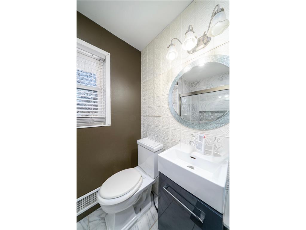 2463 Silver Lake Road NW New Brighton MN 55112 7018080 image12