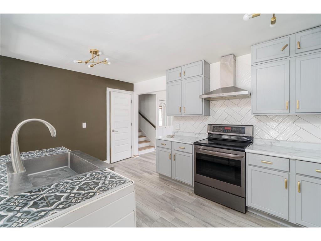 2463 Silver Lake Road NW New Brighton MN 55112 7018080 image13