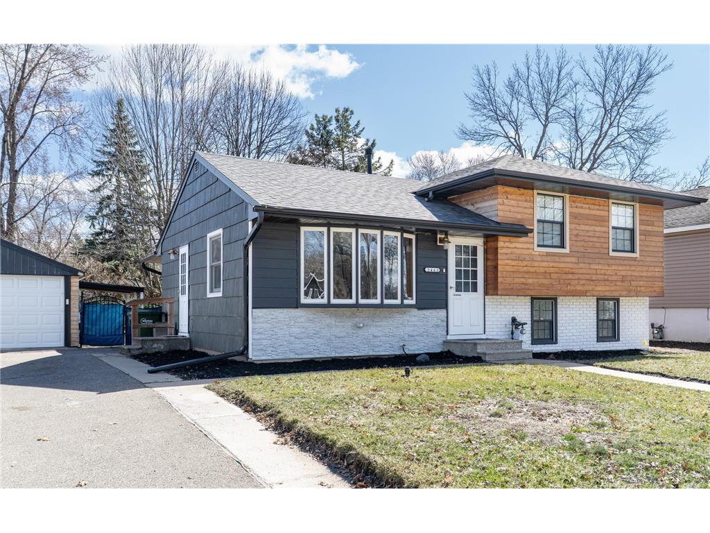 2463 Silver Lake Road NW New Brighton MN 55112 7018080 image17