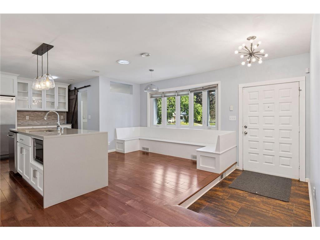 2465 Brunswick Avenue N Golden Valley MN 55422 7005721 image17