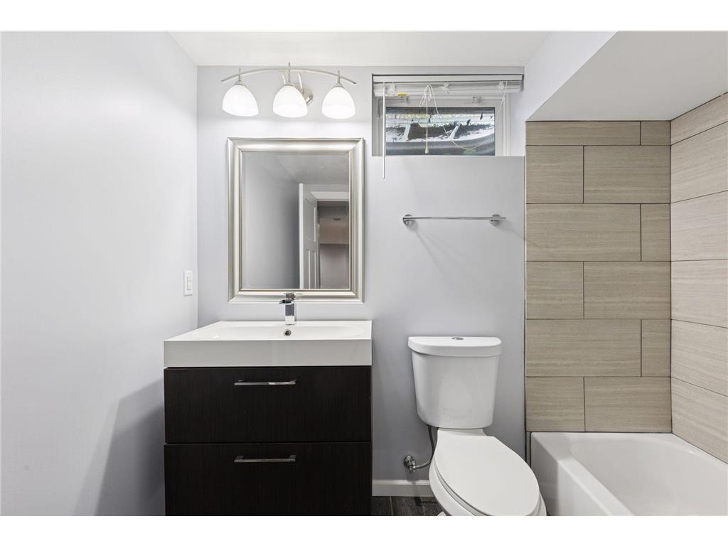 2465 Brunswick Avenue N Golden Valley MN 55422 7005721 image42